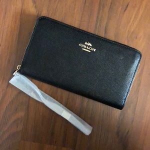 Coach wallet NEVER USED